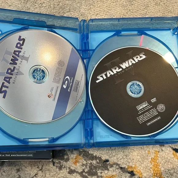 Star Wars Blu-Ray and DVDs - Picture 4 of 5